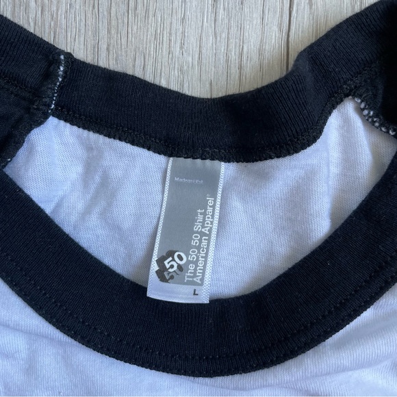 Dee Dees Graphic Baseball Tee - Picture 5 of 6